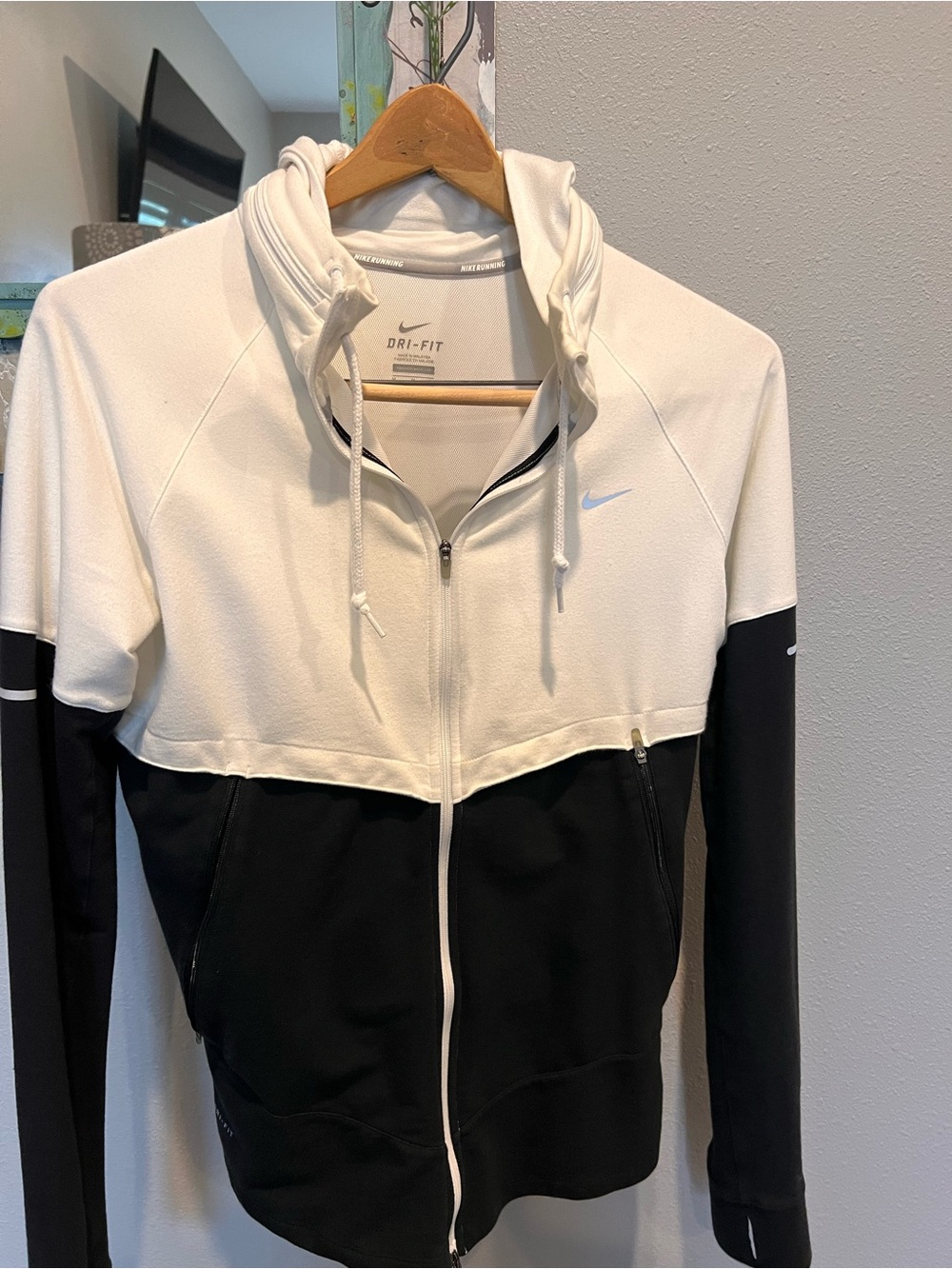 Nike Dri-FIT White and Black Full-Zip Hoodie